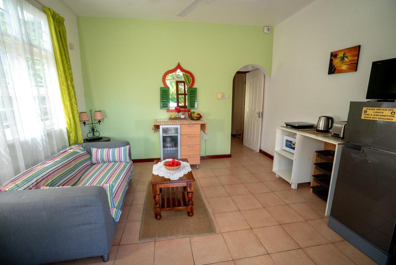La Maison Hibiscus Self Catering Accommodation Бо-Валлон Экстерьер фото