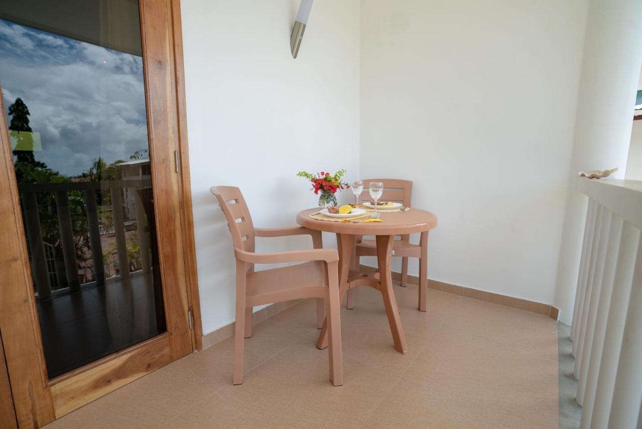La Maison Hibiscus Self Catering Accommodation Бо-Валлон Экстерьер фото
