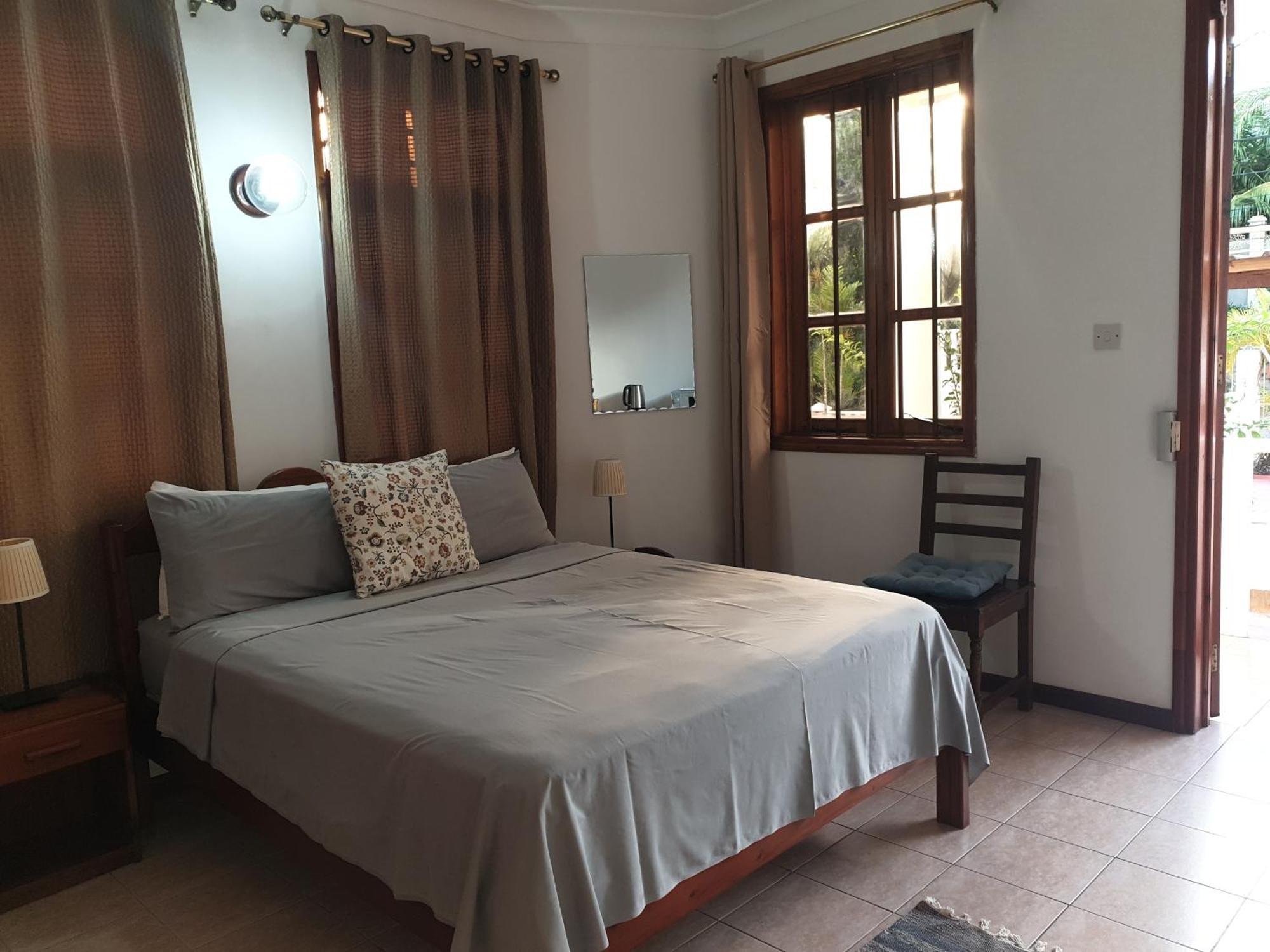 La Maison Hibiscus Self Catering Accommodation Бо-Валлон Экстерьер фото